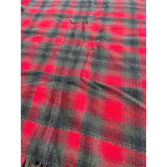Vintage Pendleton 100% Virgin Wool Red & Black Plaid Fringe Blanket 52x72 Inches - Picture 3 of 6